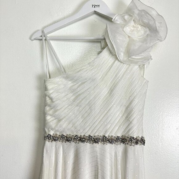 MAC DUGGAL Rosette One-Shoulder Fil Coupé Chiffon Gown in White Size US 6 - Picture 8 of 11